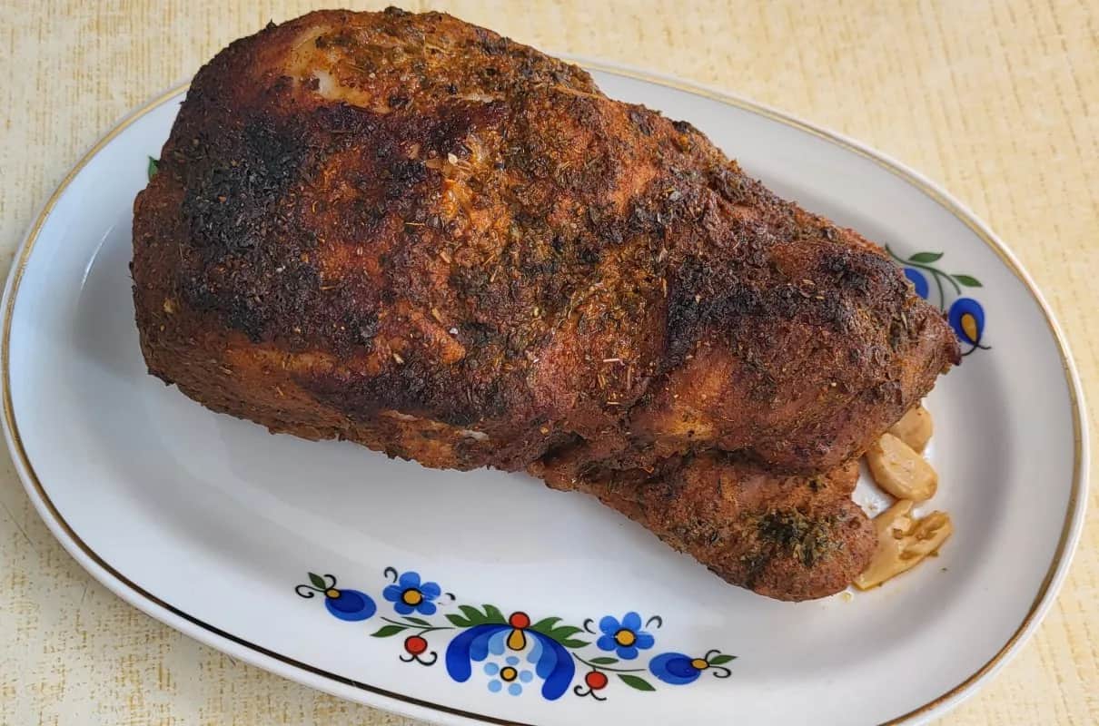 Łopatka wieprzowa: Jak zrobić idealny obiad? Przepisy i triki